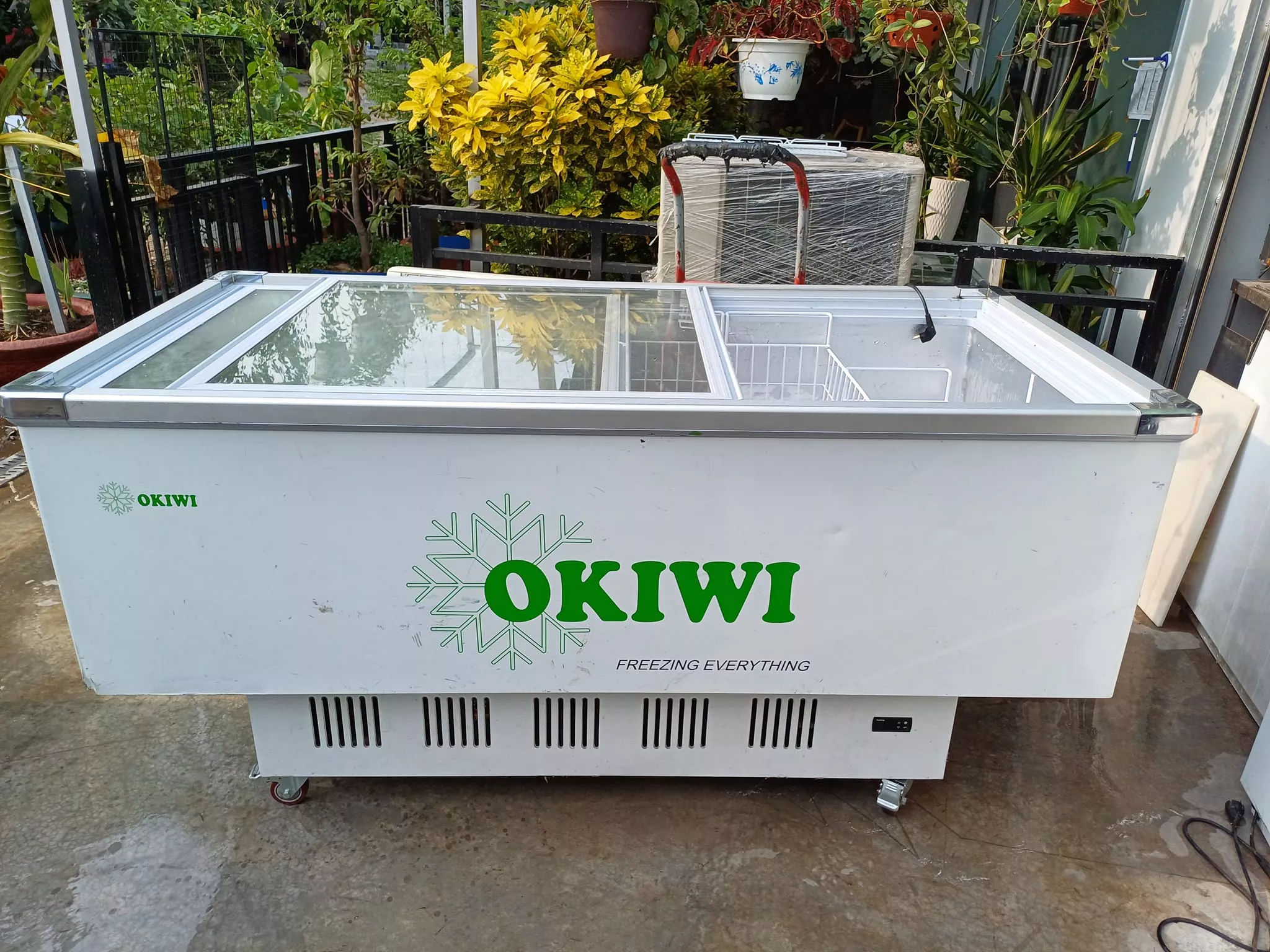 TỦ ĐÔNG KIẾNG LÙA HIỆU OKIWI NB-1208FG