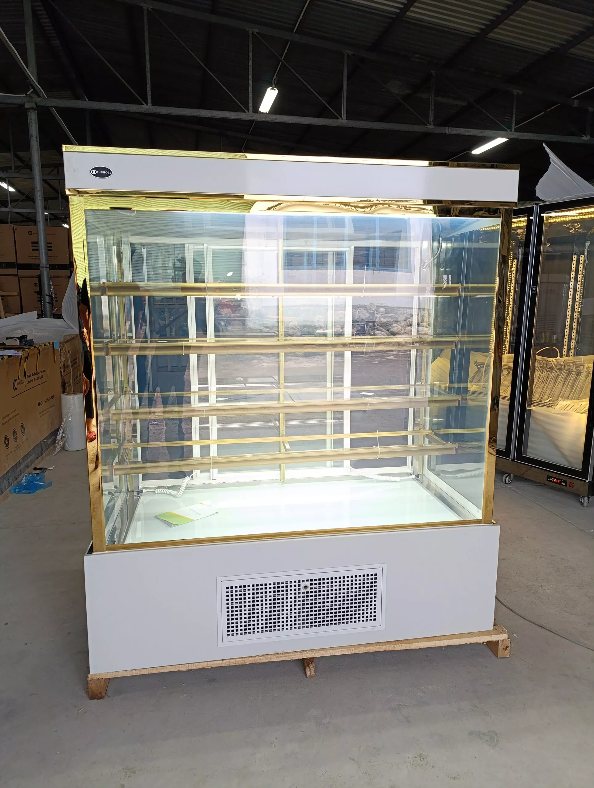 Tủ bánh kem Oucboll YH-1500-5 - 150CM Kính Vuông - màu trắng 5 tầng