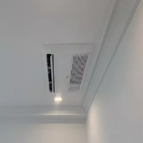 z4635646787360dc7f051cb86bb685a37db5eae21bb9de-min-8032